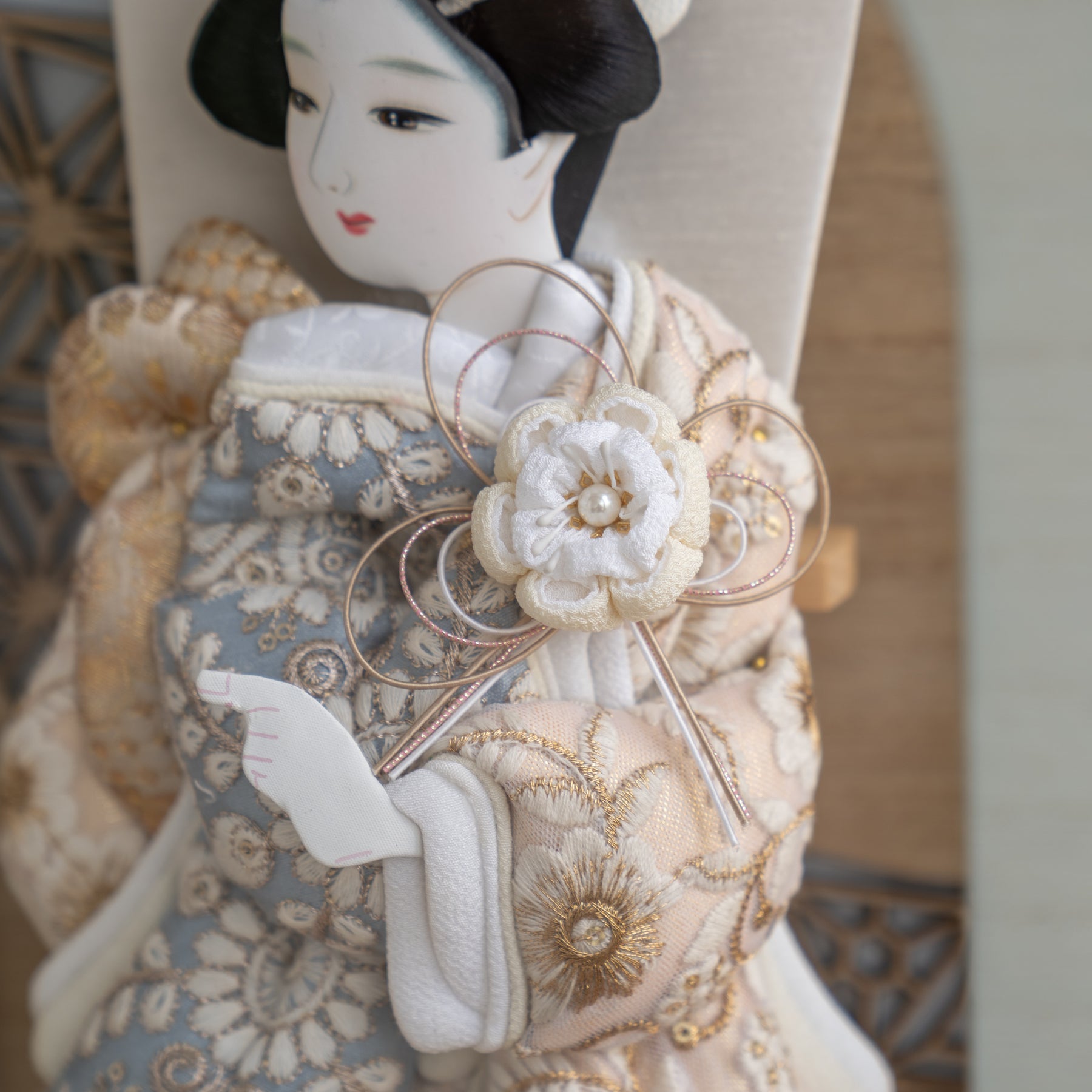 羽子板ケース ロマネ ベージュ 8号 華紋刺繍