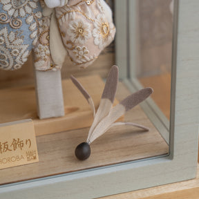 羽子板ケース ロマネ ベージュ 8号 華紋刺繍